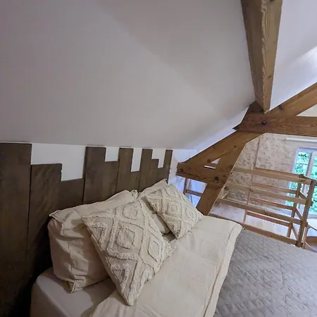 Jo And Manu's Barn *